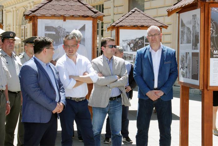 Изложба МИТРОВИЦА НА САВИ велике опомене велики градитељски подухвати Изложба МИТРОВИЦА НА САВИ велике опомене велики градитељски подухвати
