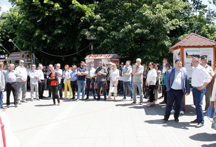 Митровица на Сави велике опомене велики градитељски подухвати Митровица на Сави велике опомене велики градитељски подухвати